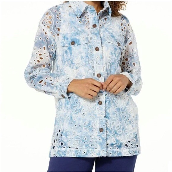 Women's kathy ireland® Fashion 360 Victorian Eyelet Shirt Jacket NWT - Small - Picture 2 of 3